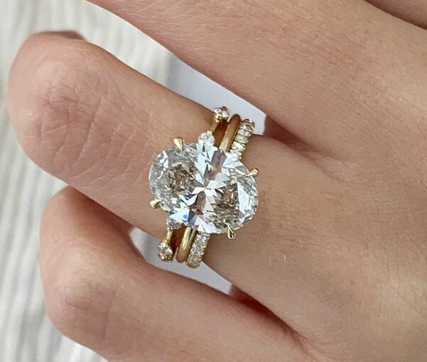 The Ultimate Guide to 4 Carat Oval Diamond Ring