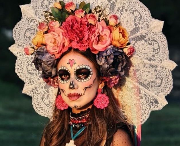 Day of the Dead Headpiece: Mix Tradition with Modern Fashion