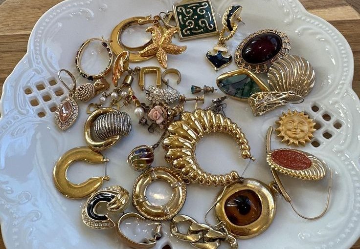 What to Do with Old Jewelry: Creative Upcycling Ideas